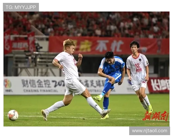 湘超足球赛激情对决 本土球队崛起势如破竹